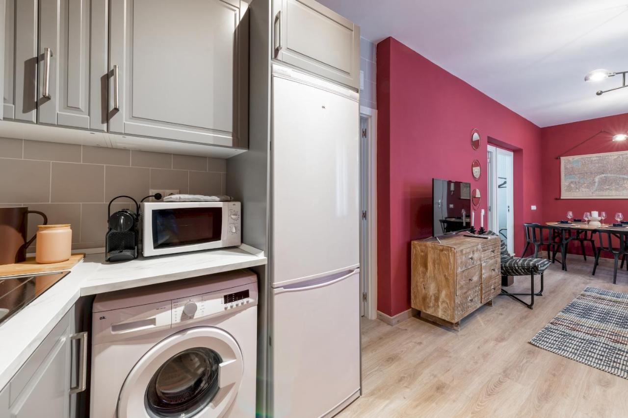 3 Bedrooms 1 Bathroom Furnished - Lavapies- Mintystay Мадрид Екстер'єр фото