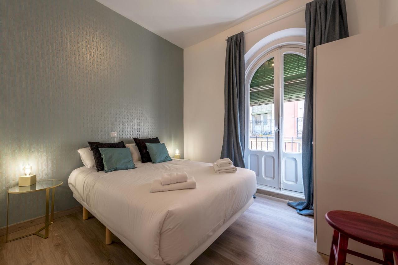 3 Bedrooms 1 Bathroom Furnished - Lavapies- Mintystay Мадрид Екстер'єр фото