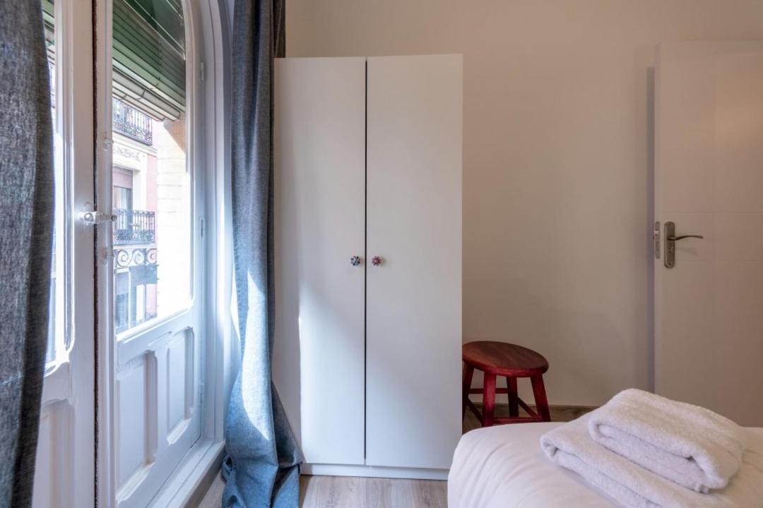 3 Bedrooms 1 Bathroom Furnished - Lavapies- Mintystay Мадрид Екстер'єр фото